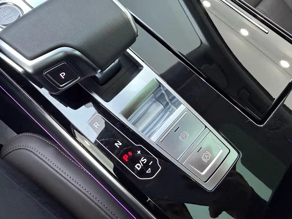 Audi A8 — миниатюра 17