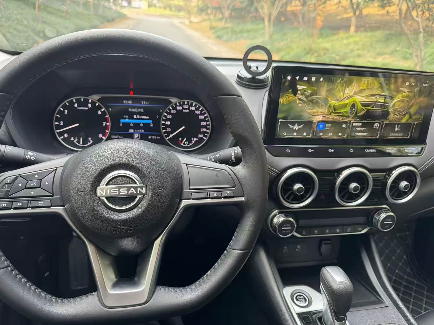Nissan Sylphy 1.6 л 2024 г. Белый, пробег 30000 км
