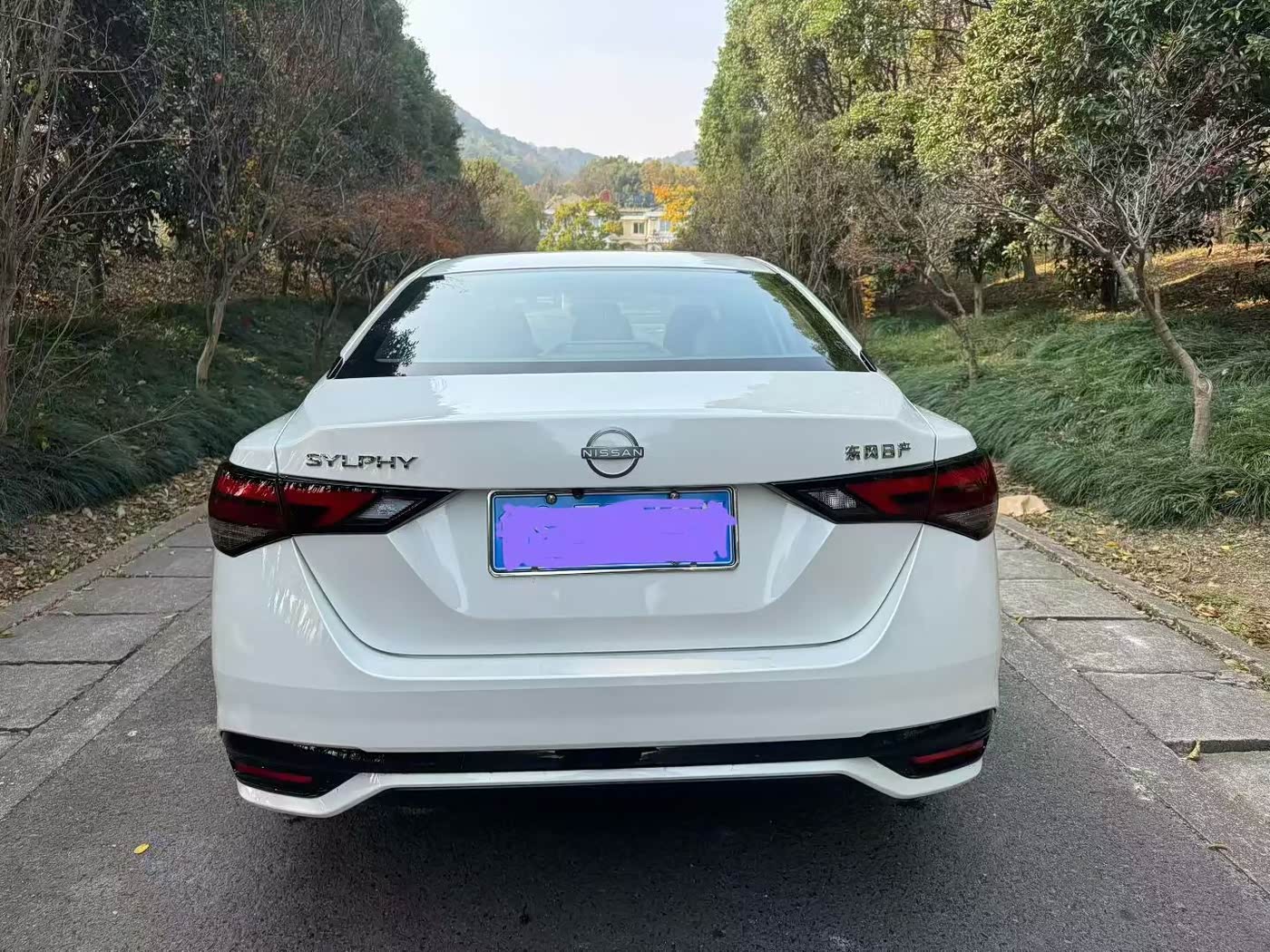 Nissan Sylphy 1.6 л 2024 г. Белый, пробег 30000 км