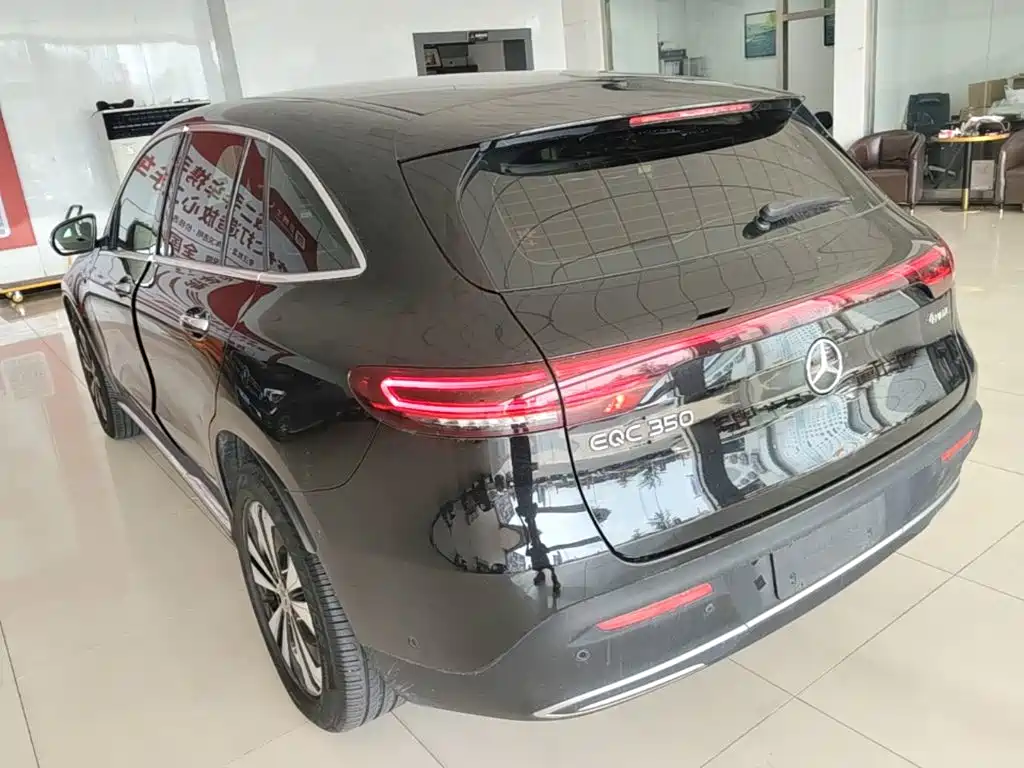 Mercedes-Benz EQC — миниатюра 5