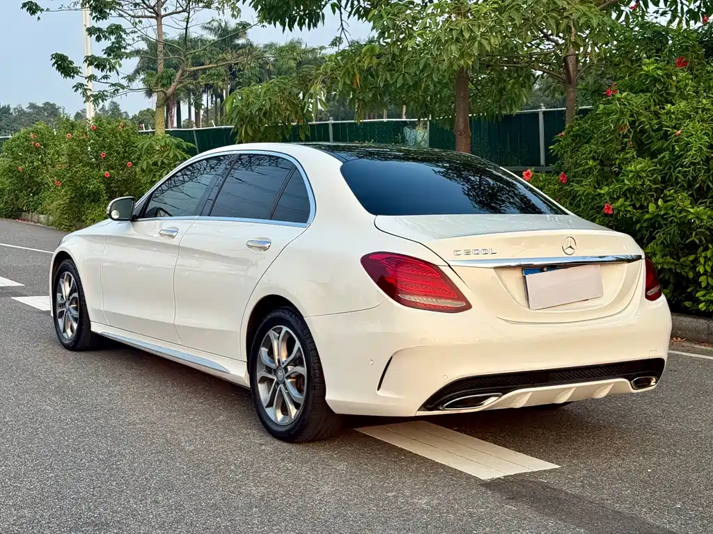 Mercedes-Benz C-Class — миниатюра 10