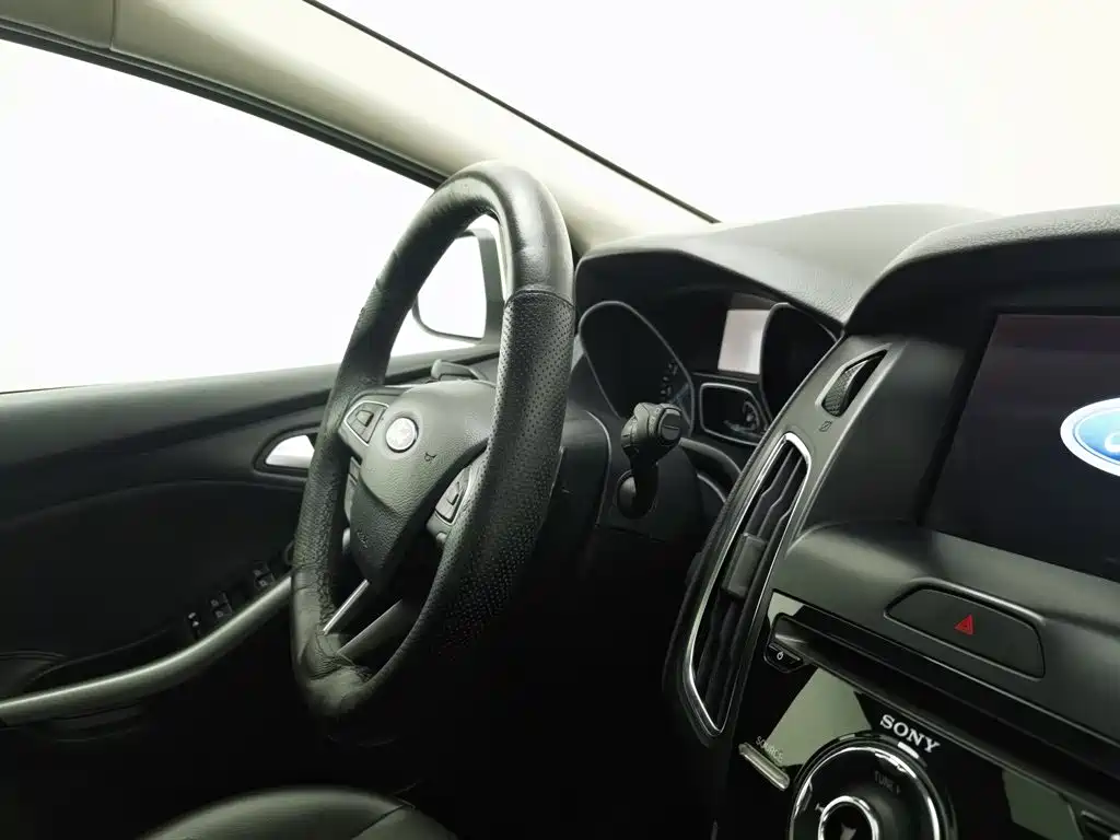 Ford Focus — миниатюра 22