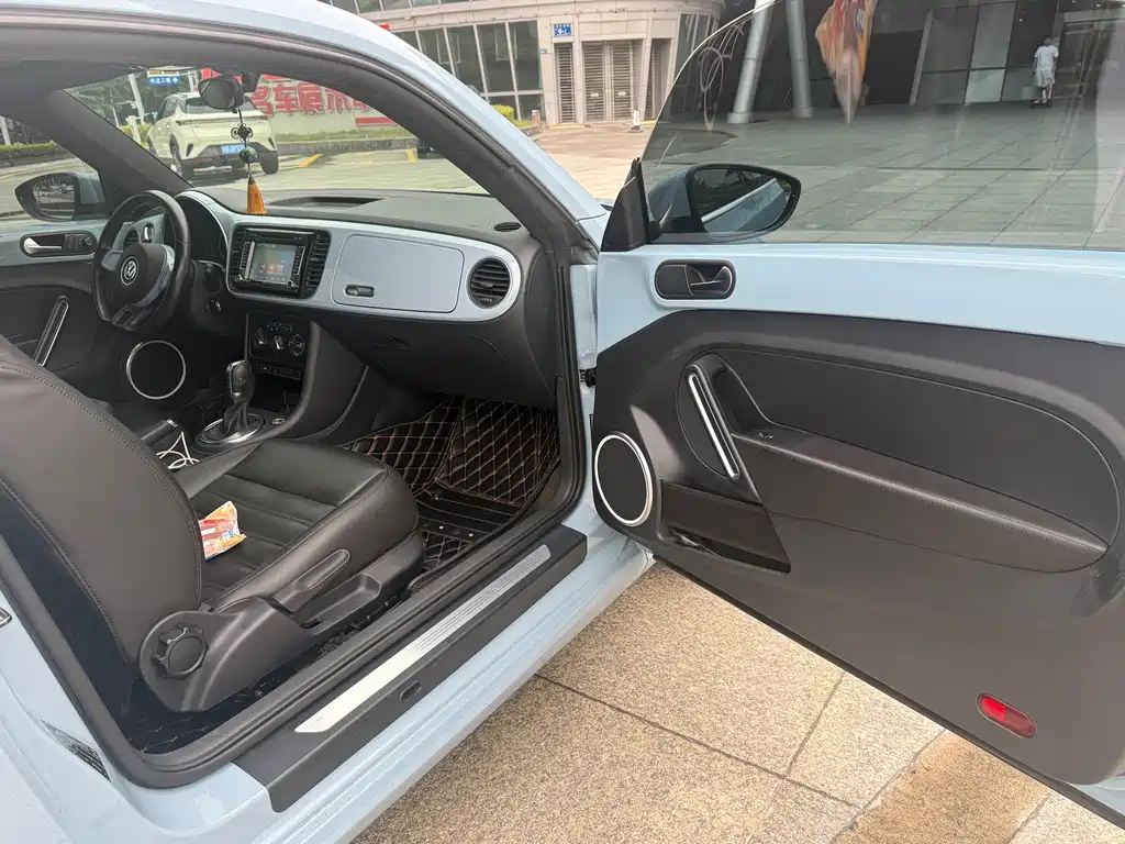 Volkswagen Beetle — миниатюра 9