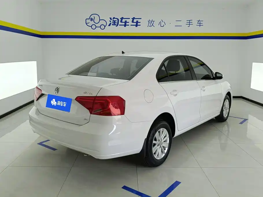 Volkswagen Jetta — миниатюра 3