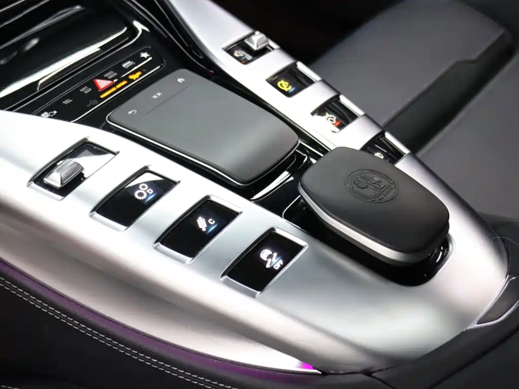 Mercedes-Benz AMG GT — миниатюра 12