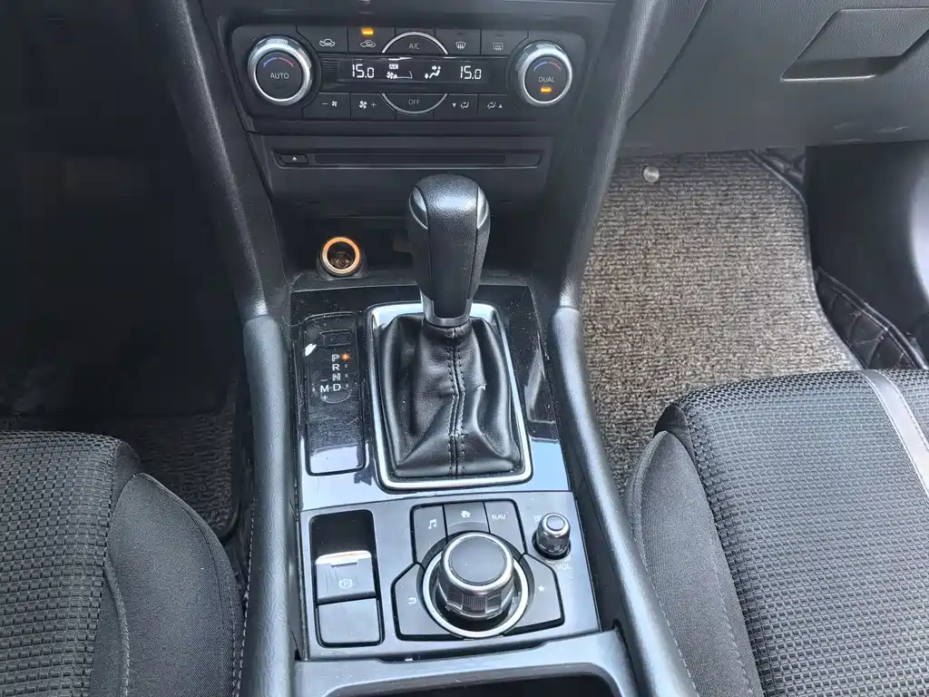 Mazda 3 Axela — миниатюра 14
