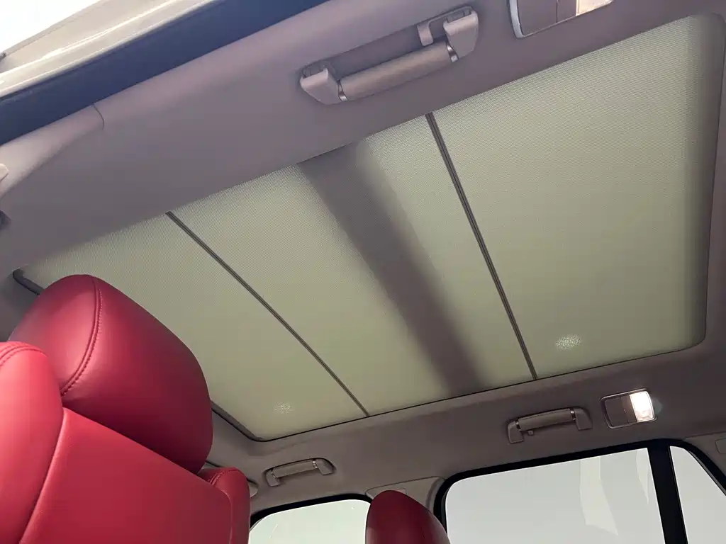 Land Rover Range Rover — миниатюра 20