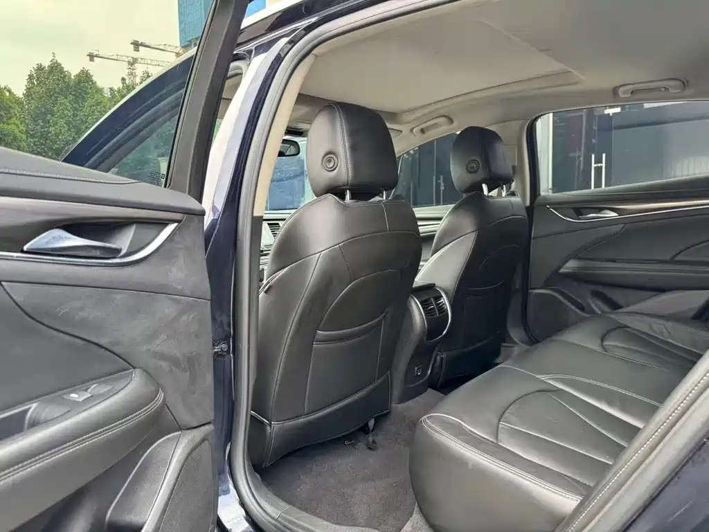 Buick LaCrosse 2021 652T Luxury