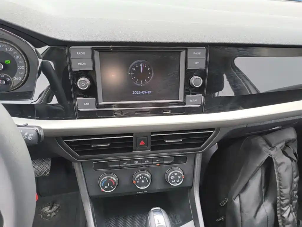 Volkswagen Lavida — миниатюра 13
