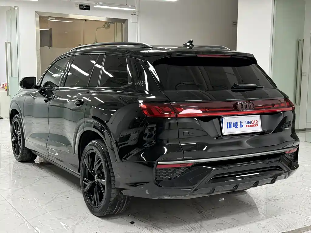 Audi Q6 2024 45 TFSI quattro 6 мест
