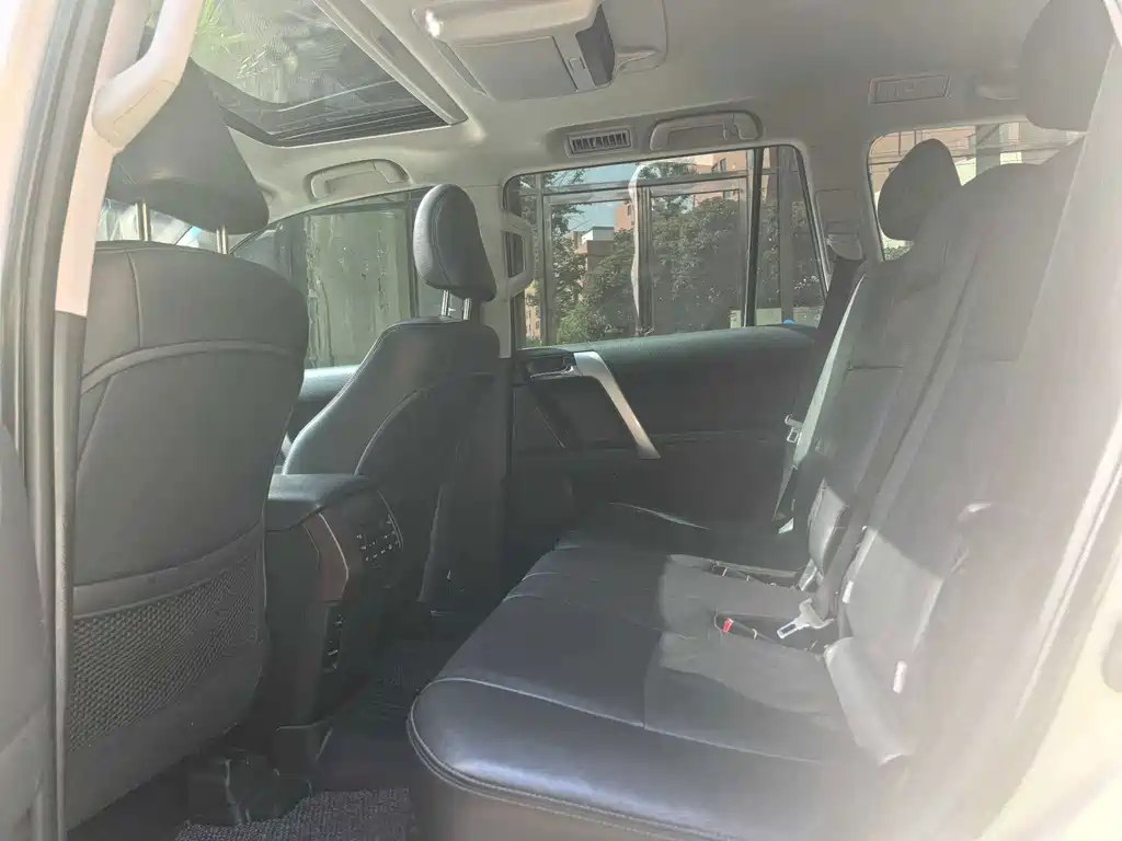 Toyota Prado — миниатюра 5
