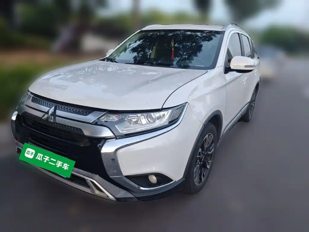 Mitsubishi Outlander — миниатюра 2