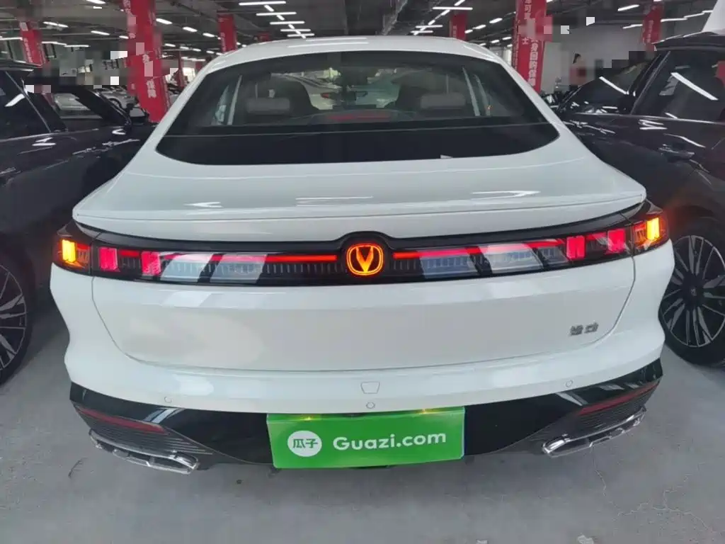 Changan Eado — миниатюра 6