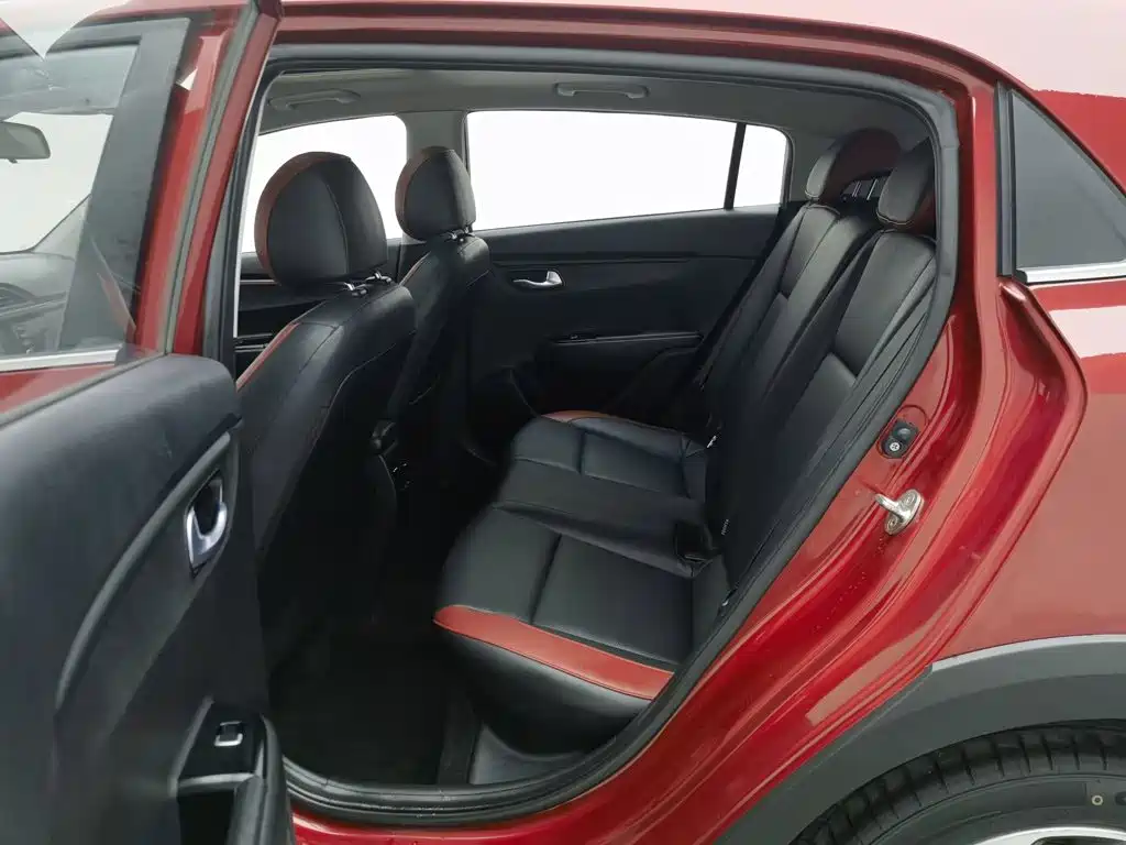 Kia KX Cross — миниатюра 15