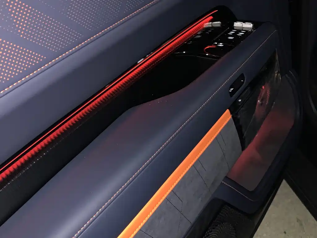 Zeekr 9X 2025 70kWh
