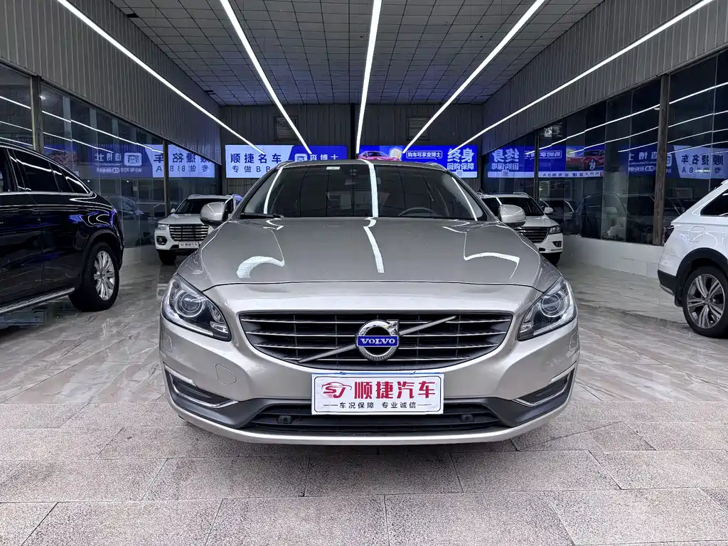 Volvo V60 2015 T5