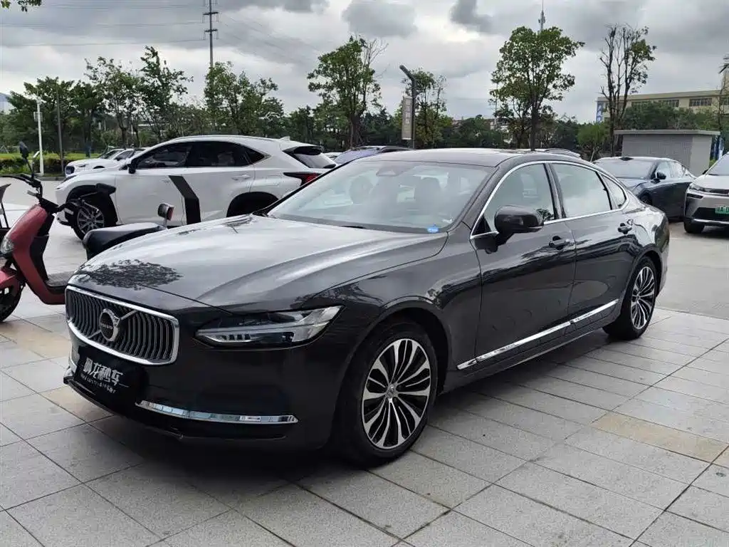 Volvo S90 2024