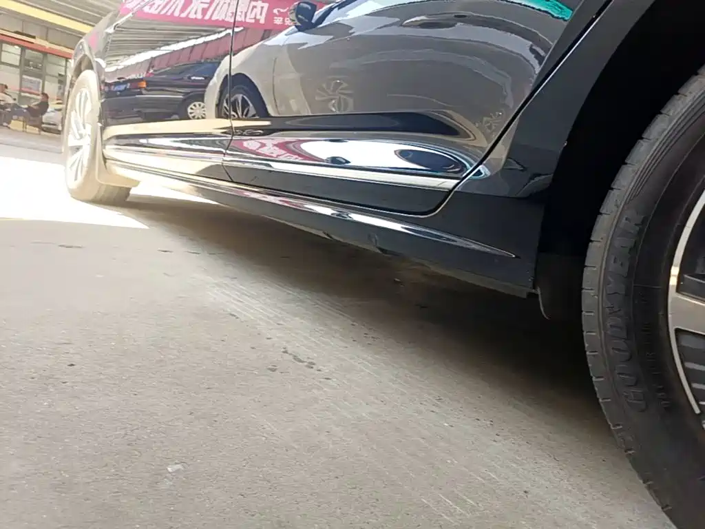 Volkswagen Passat PHEV — миниатюра 22
