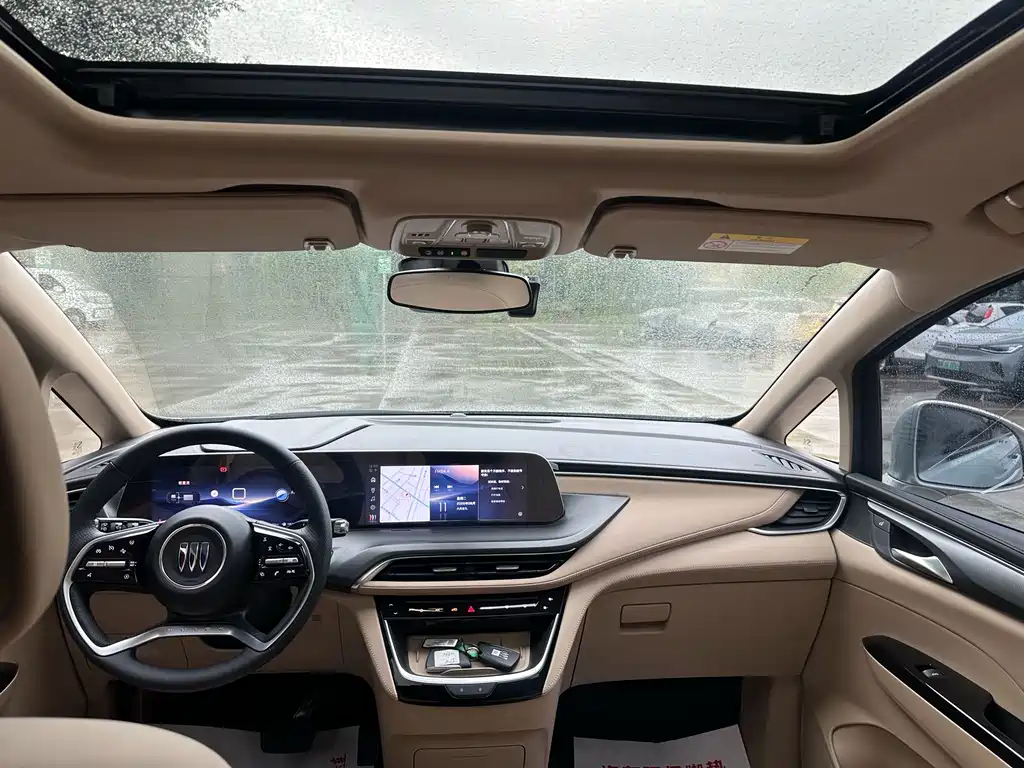 Buick GL8 Hybrid — миниатюра 10