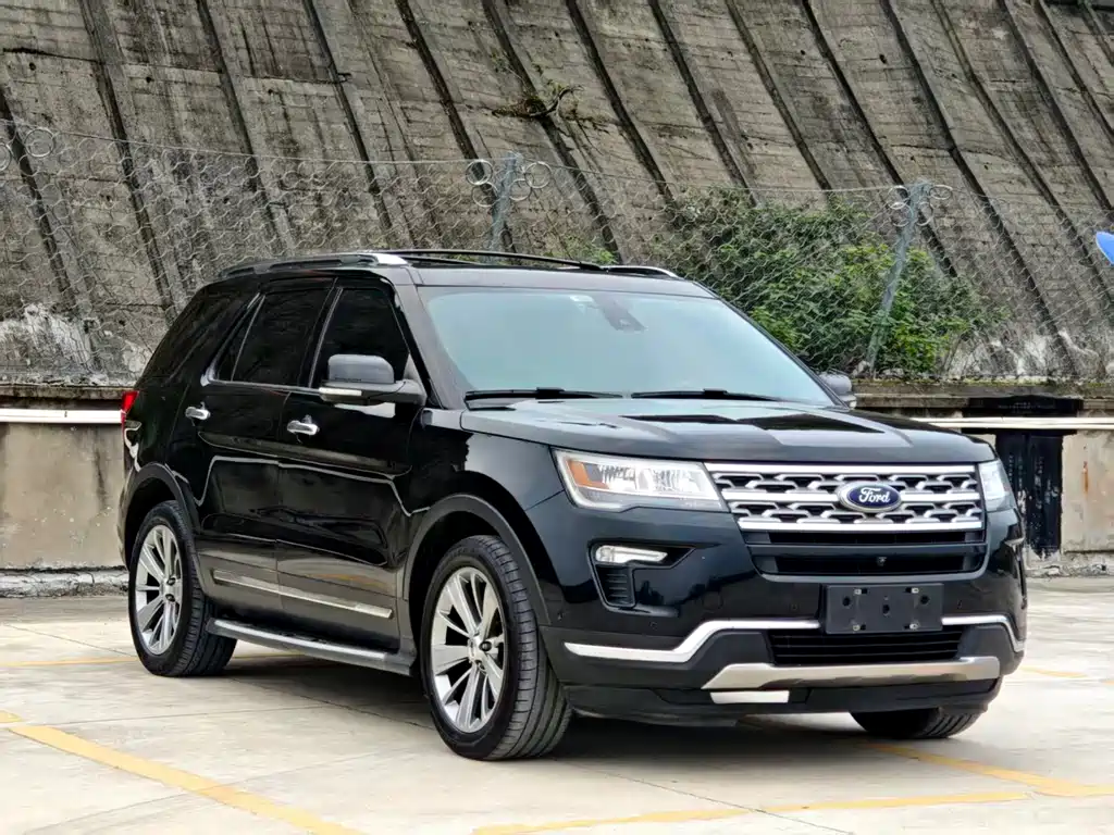 Ford Explorer (Import) — миниатюра 2