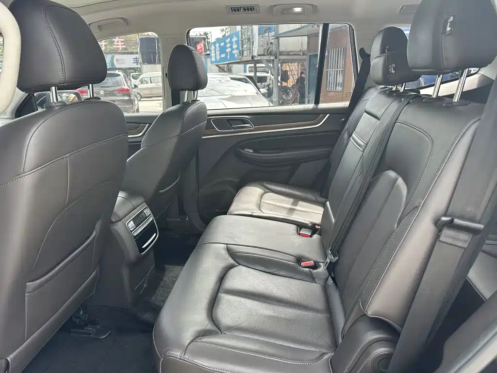 Roewe RX8 — миниатюра 9