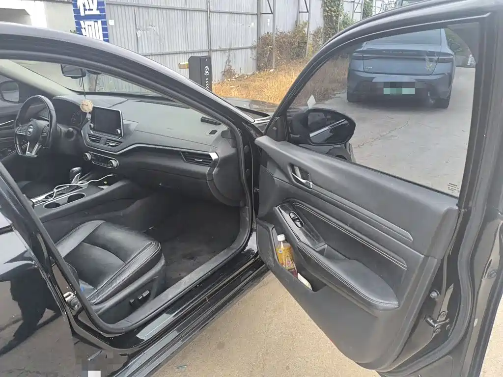 Nissan Teana — миниатюра 17