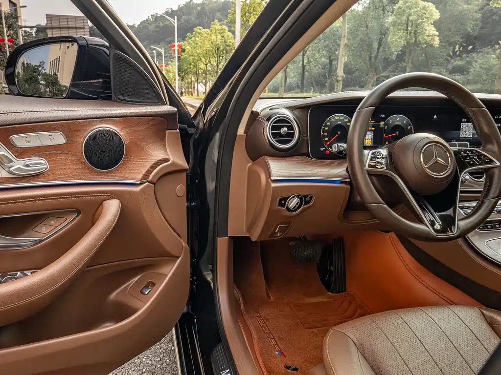 Mercedes-Benz E-Class E 2022 E 300 L Fashion