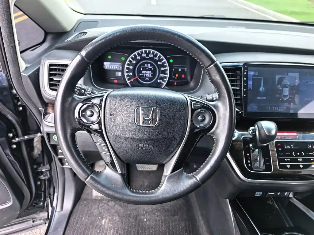 Honda Odyssey — миниатюра 6