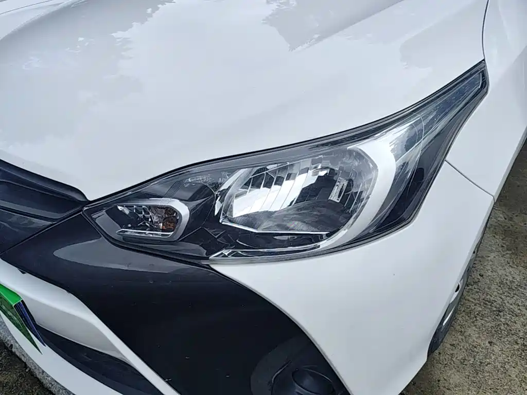 Toyota Yaris L — миниатюра 24