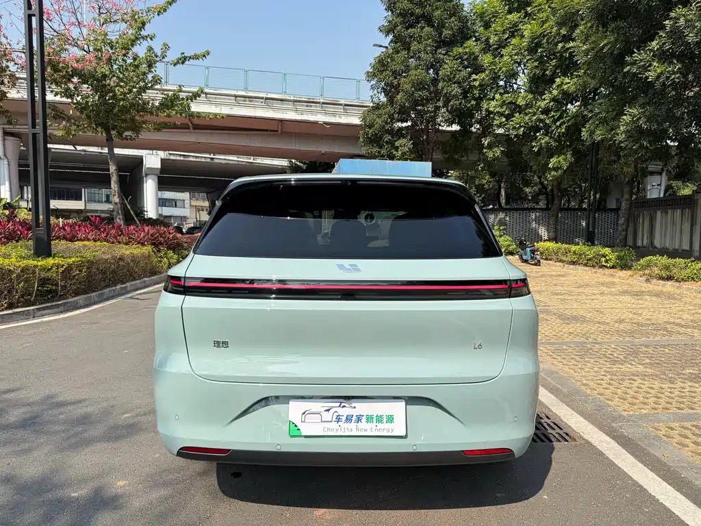 Li Auto IDEAL L6