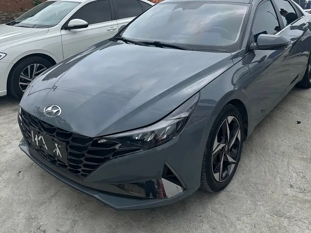 Hyundai Elantra 2021