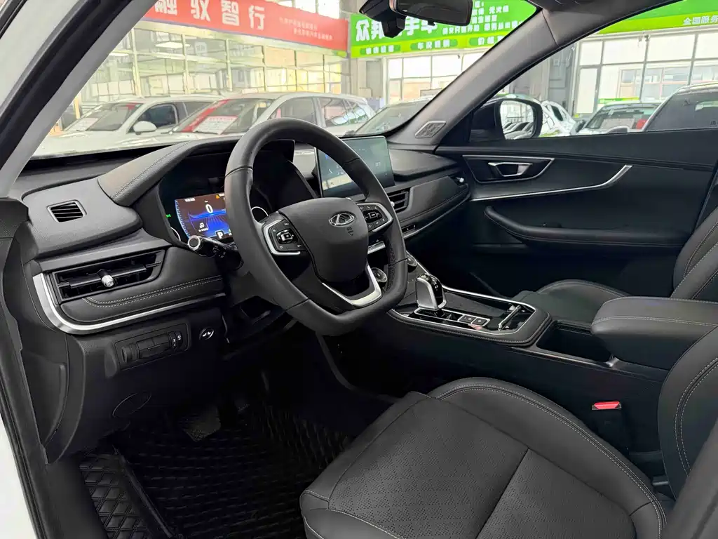Chery Tiggo 8 8 2023 230TCI AT