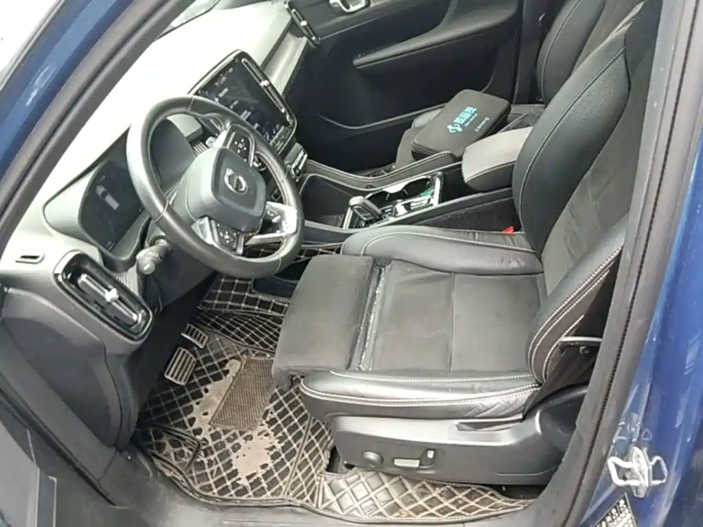 Volvo XC40 — миниатюра 20