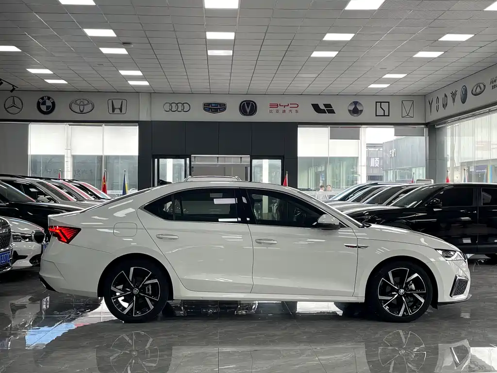 Skoda Octavia 2022 PRO TSI280 Premium