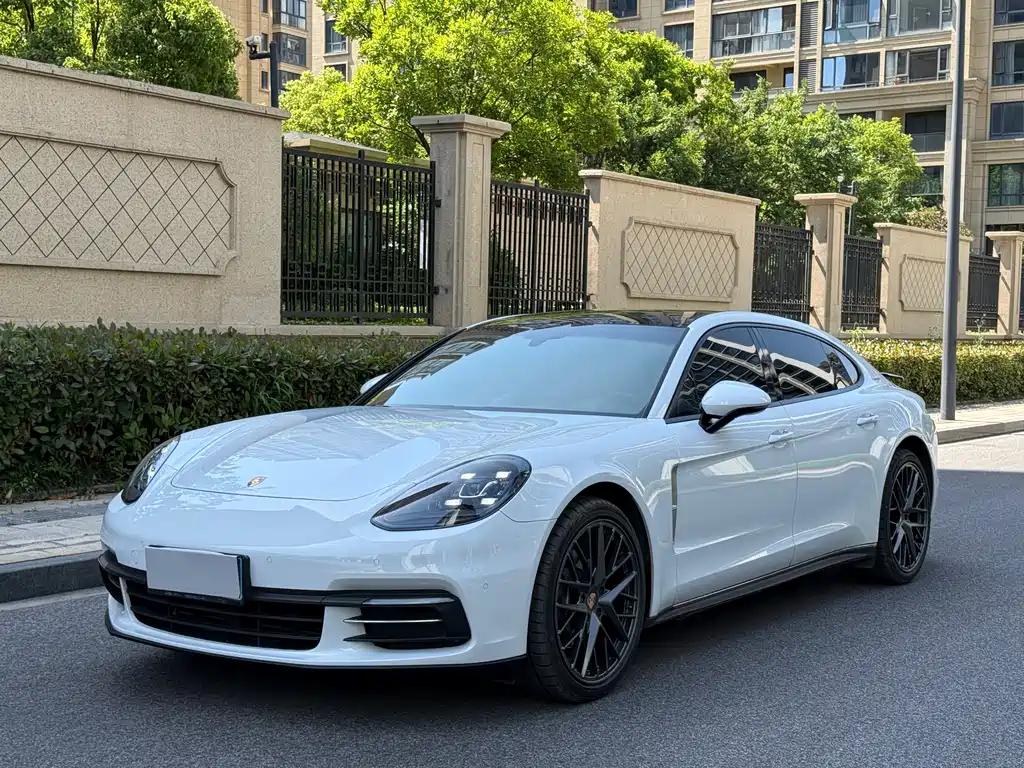 Porsche Panamera 2018