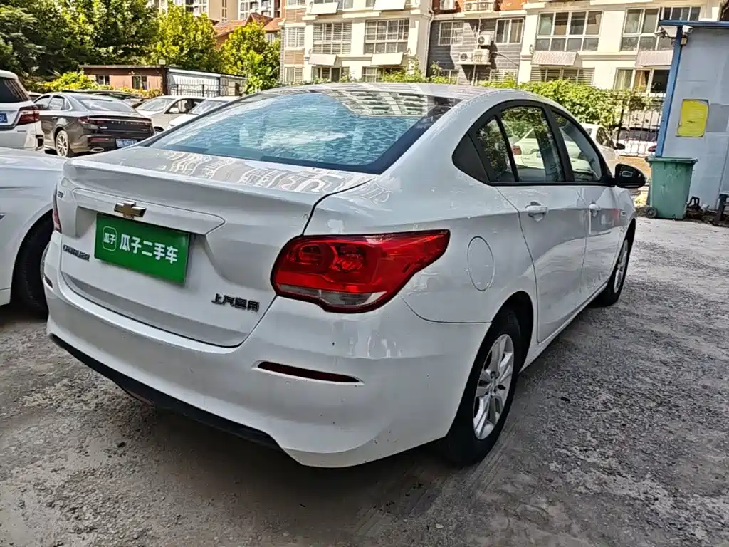 Chevrolet Cavalier — миниатюра 7