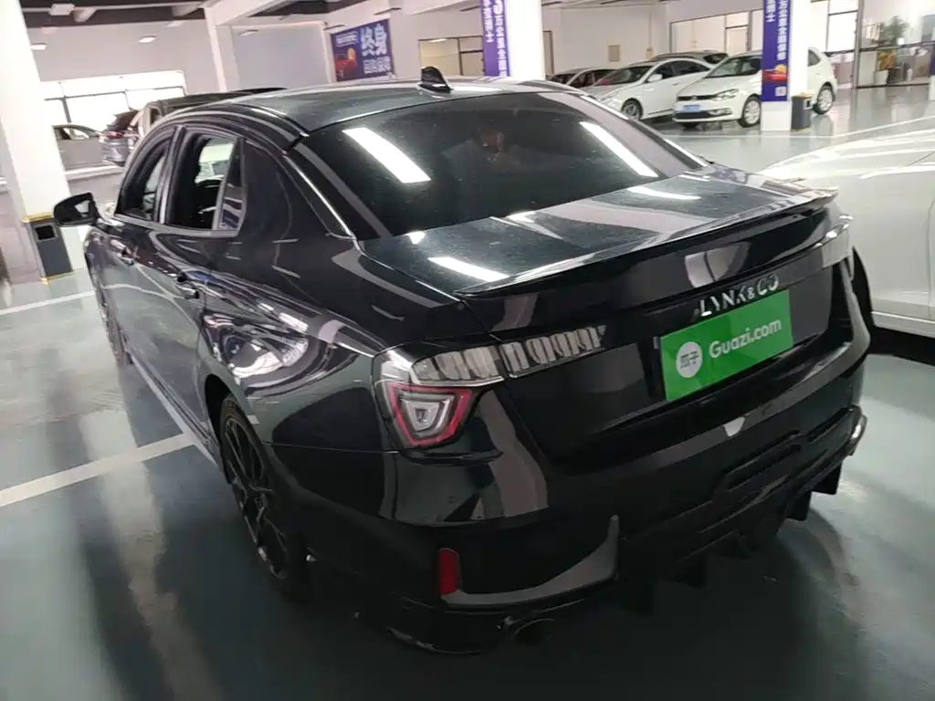 Lynk & Co 03 — миниатюра 5