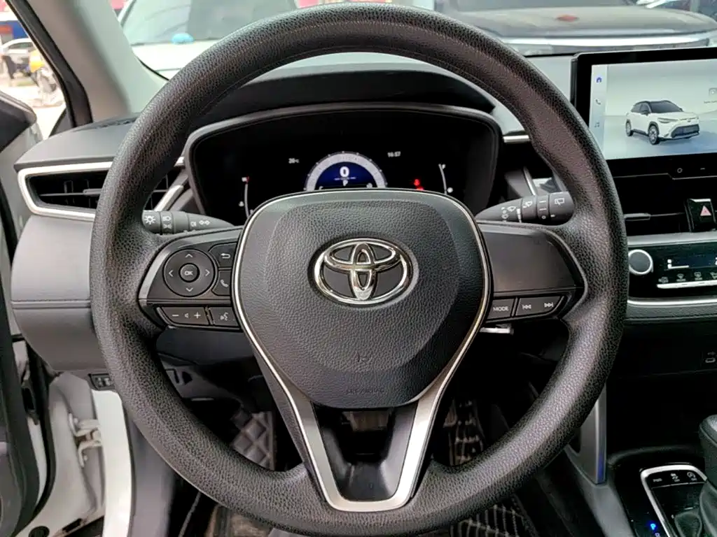 Toyota Frontlander — миниатюра 11