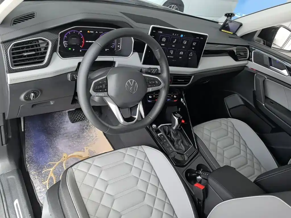 Volkswagen Tayron 2025 300TSI