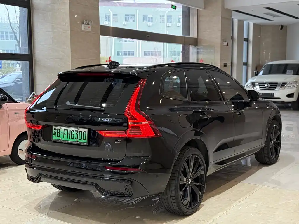 VOLVO XC60 PLUG IN HYBRID