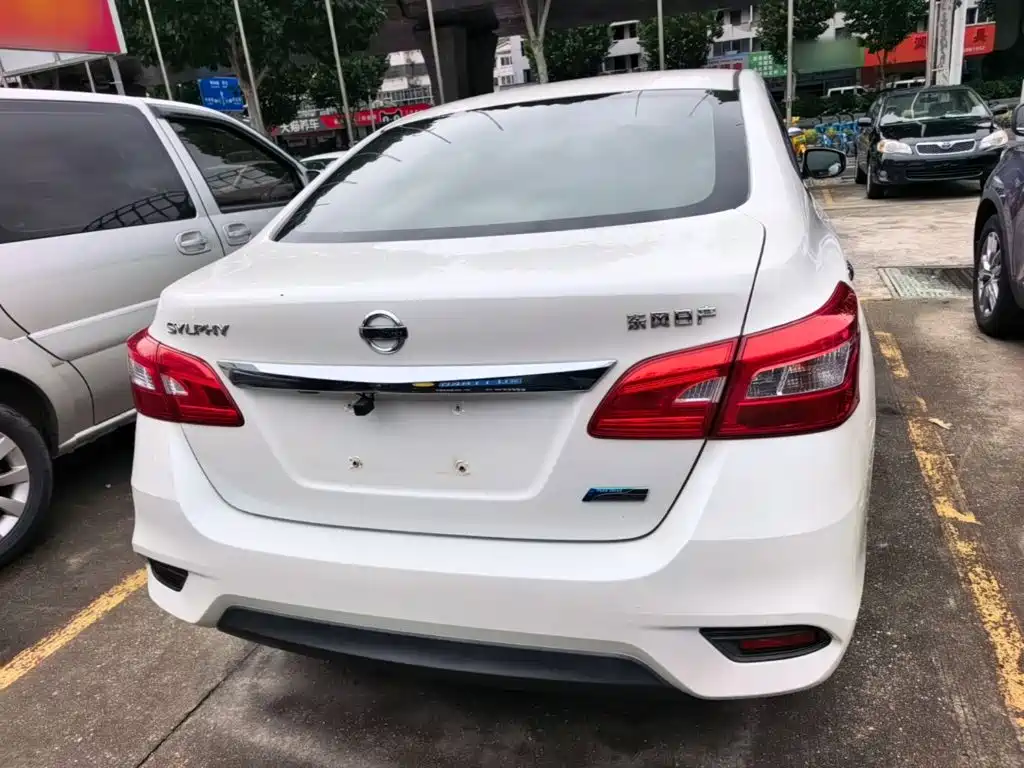Nissan Sylphy — миниатюра 6