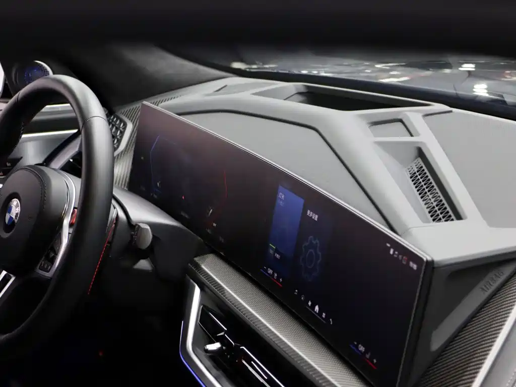 BMW XM — миниатюра 23