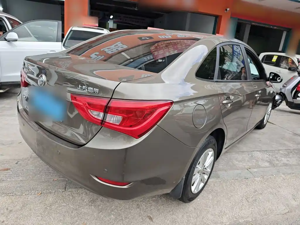 Buick Excelle — миниатюра 7