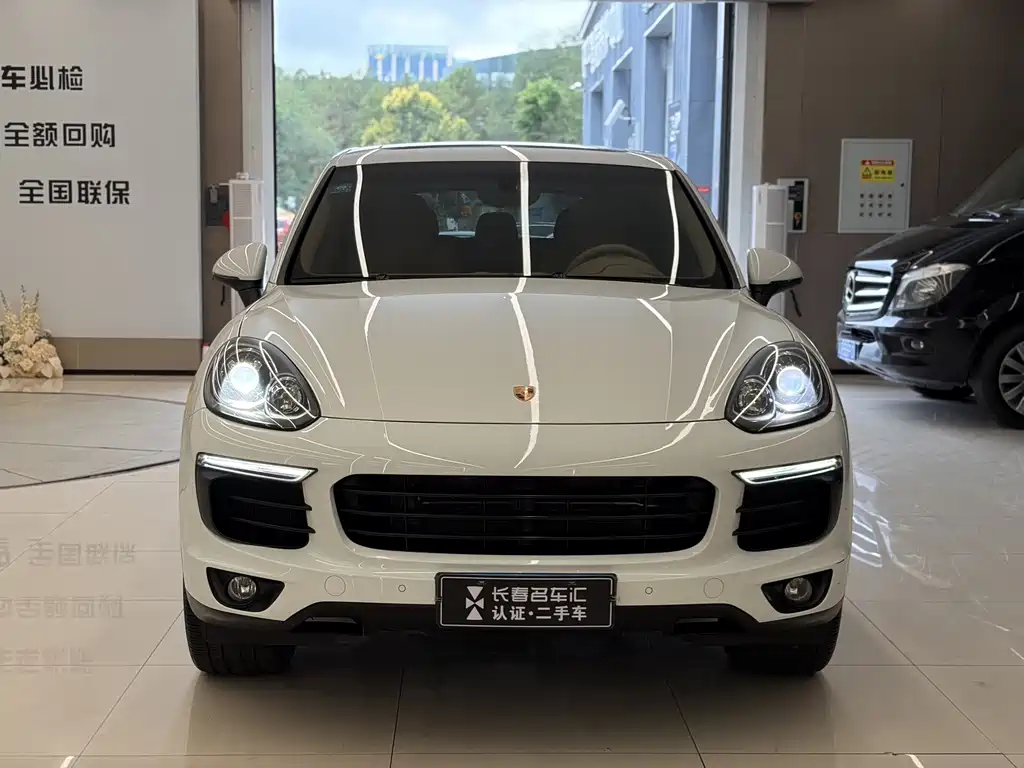 Porsche Cayenne — миниатюра 2