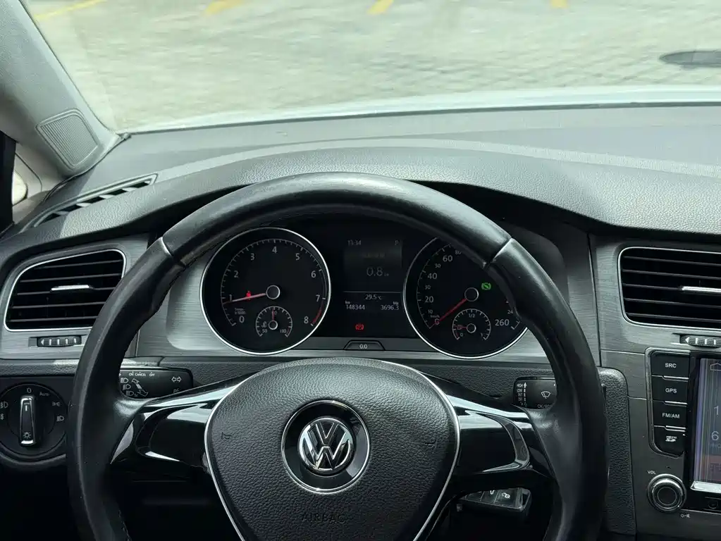 Volkswagen Golf — миниатюра 15