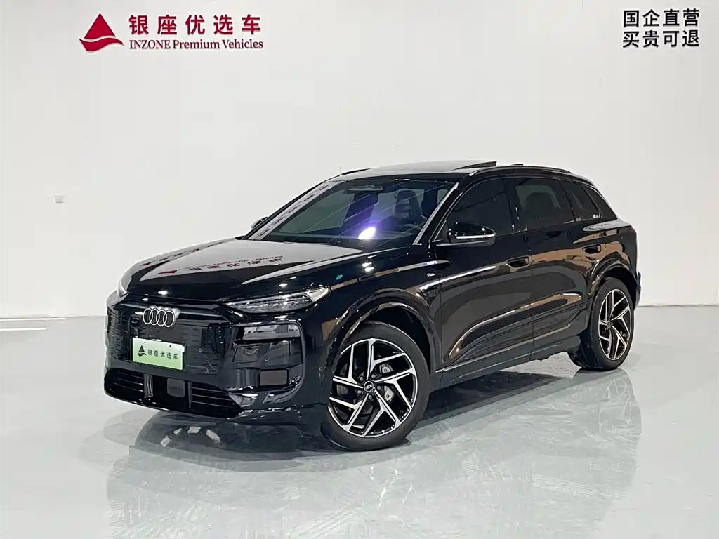 AUDI Q6L E TRON
