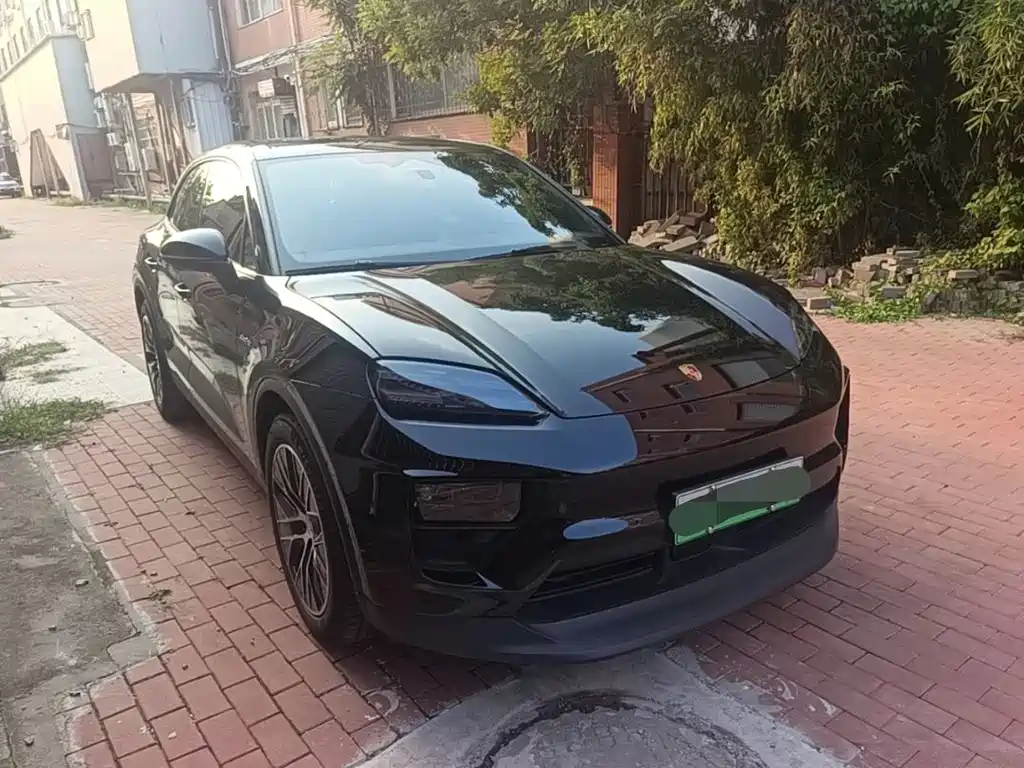 Porsche Macan EV — миниатюра 3
