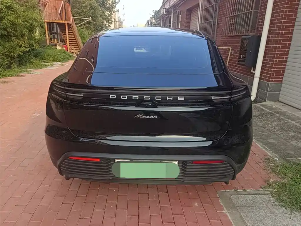 Porsche Macan EV — миниатюра 4