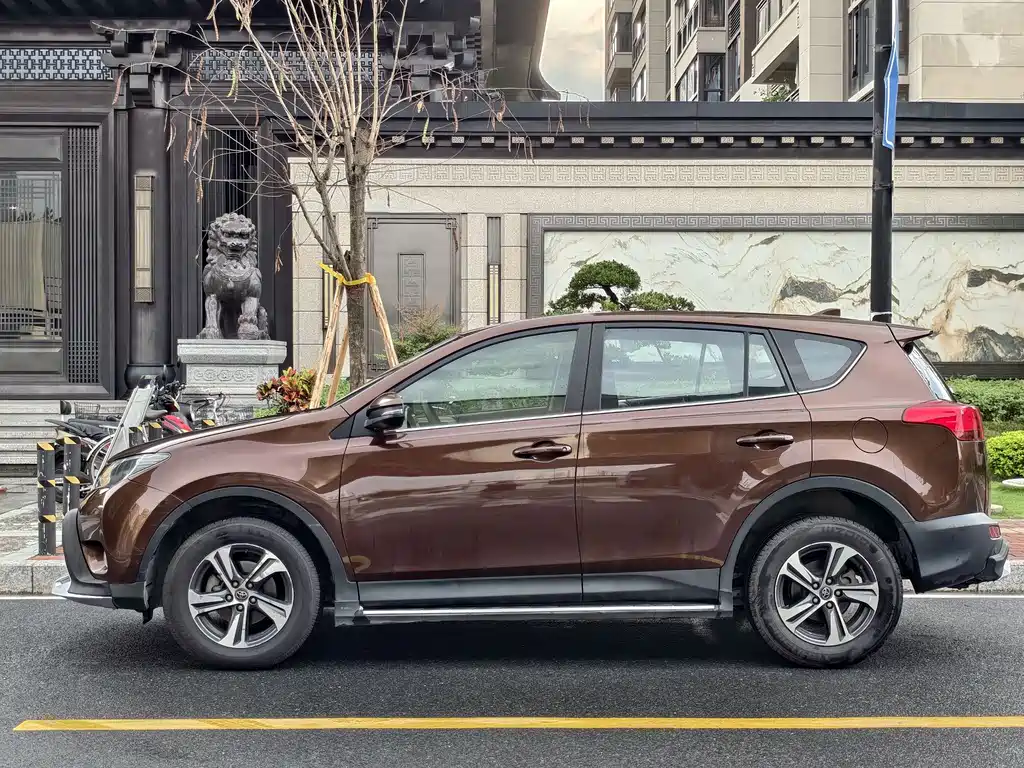 Toyota RAV4 2015 2.0L CVT