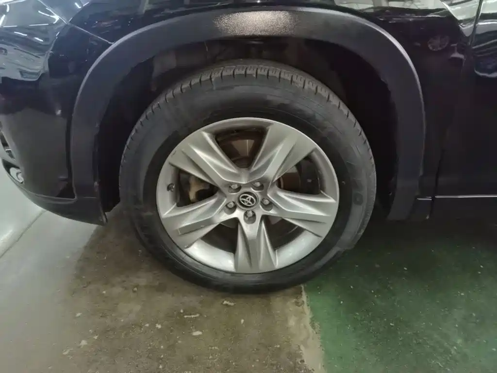 Toyota Highlander — миниатюра 23